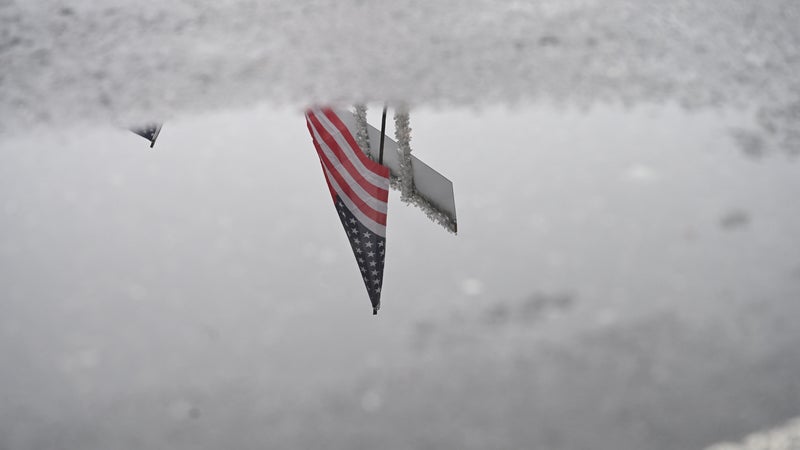 Aux Etats-Unis, une faille juridique pourrait rendre légales les images pédopornographiques générées par IA: des experts appellent à revoir la Constitution