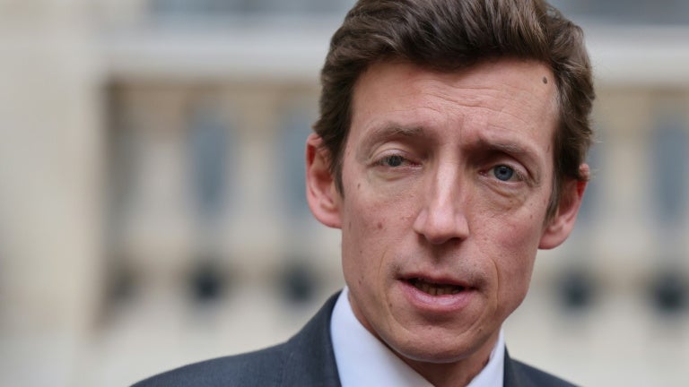 "Ça n'est jamais arrivé": Édouard Geffray déplore des violences commises à l'encontre de 85 membres du personnel éducatif