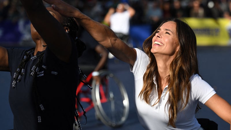 "Il faut investir plus dans le sport pour la santé publique": l'appel de Marine Lorphelin, marraine de "Septembre bouge"