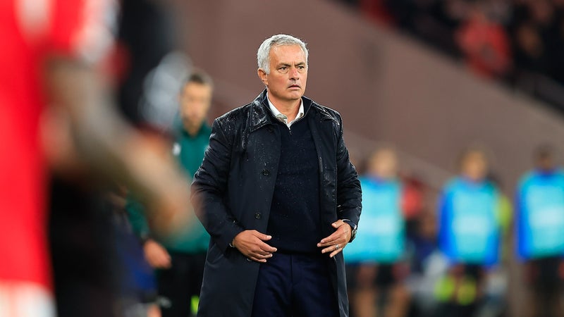 "Le vestiaire est devenu un véritable enfer": Mourinho balance sur son embrouille avec Iker Casillas au Real Madrid