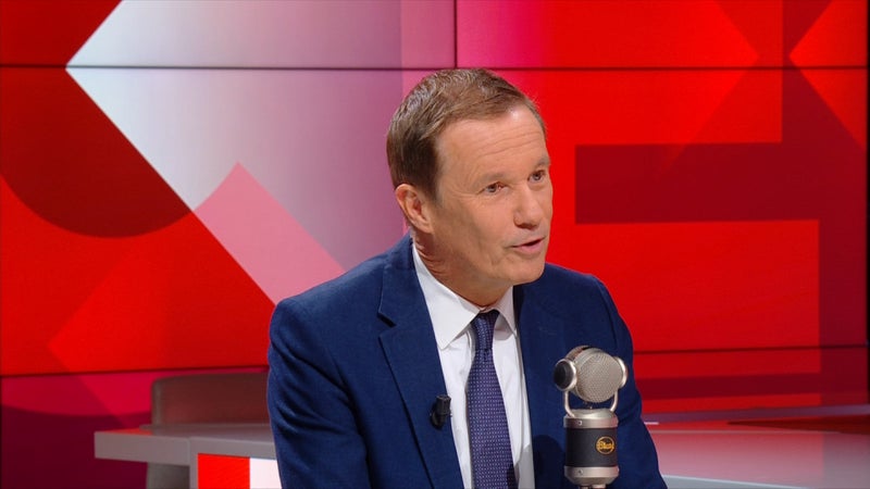 Candidat à la présidentielle, Nicolas Dupont-Aignan veut "décoloniser la France" et sortir de l'Union européenne