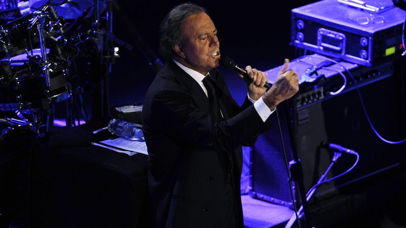 Deux ex-employées de Julio Iglesias réclament à la justice espagnole de "garantir" leurs droits