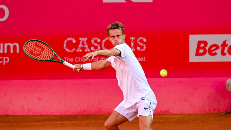 Vainqueur de son premier titre ATP, Van Assche conclut un week-end parfait pour le tennis français