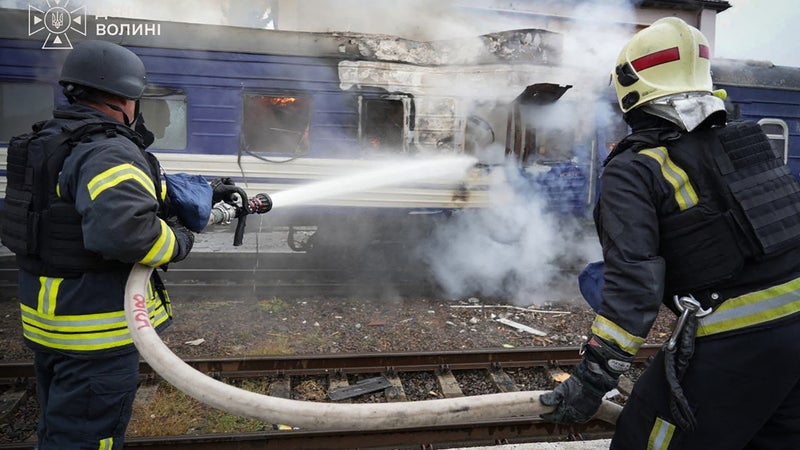 Le réseau ferroviaire, "colonne vertébrale de la résistance ukrainienne" désormais cible privilégiée de Vladimir Poutine