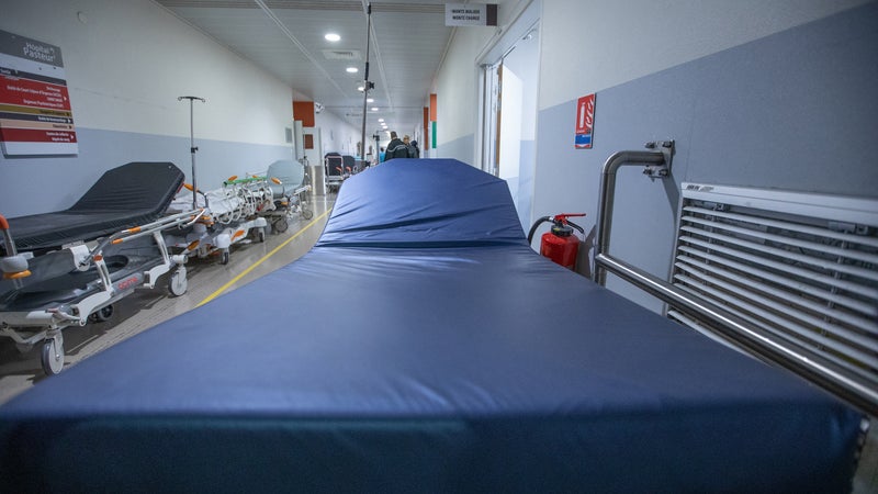 Canicules: près de 8.000 morts en excès depuis fin mai en France, au moins 817 du 27 juillet au 20 août
