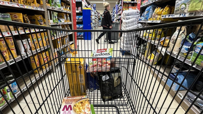 "Elle est inévitable": elle arrivera plus tard que chez nos voisins mais l'inflation alimentaire va bien faire son retour dans nos supermarchés (elle devrait rester sous les 2,5%)