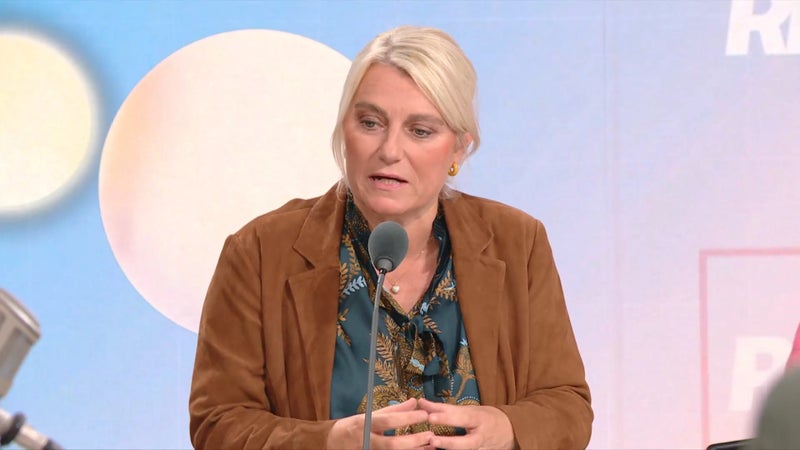 "Nous devons lutter contre les abus de petits arrêts": face à l'"open bar" des arrêts-maladie, la ministre de la Santé veut plus de sanctions