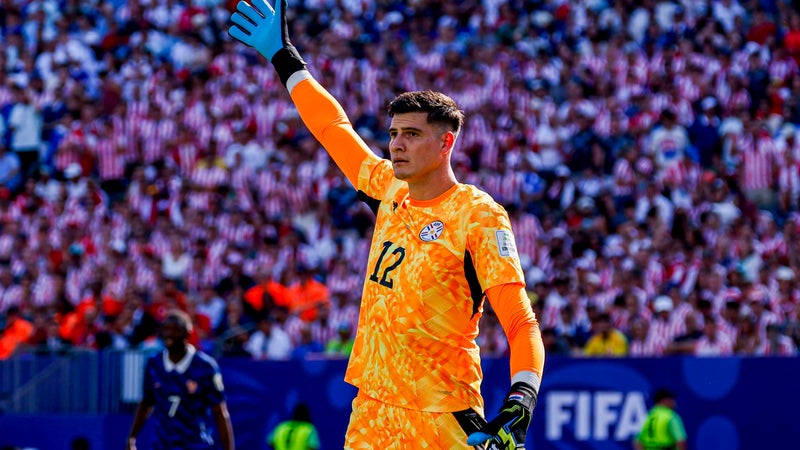 Mercato: "Je vais devoir commencer à pratiquer le français", Orlando Gill, un mauvais souvenir pour l'équipe de France, proche de signer à Lille