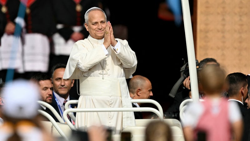 Le pape Léon XIV annonce qu'il va être opéré d'un nodule au poumon "dans les prochains jours"