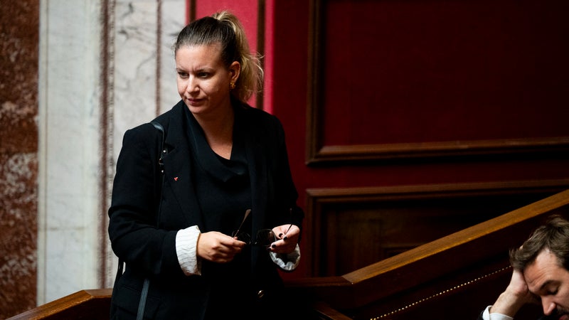 Gel d'une partie de la dette: Mathilde Panot demande à Sébastien Lecornu qu'un débat soit organisé à l'Assemblée