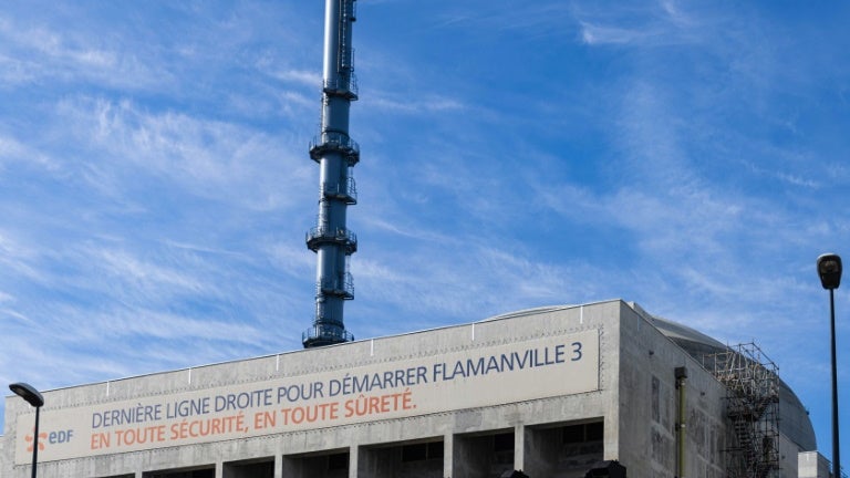 À peine démarré, l’EPR de Flamanville va déjà s’arrêter pour une inspection géante et ça va durer un an
