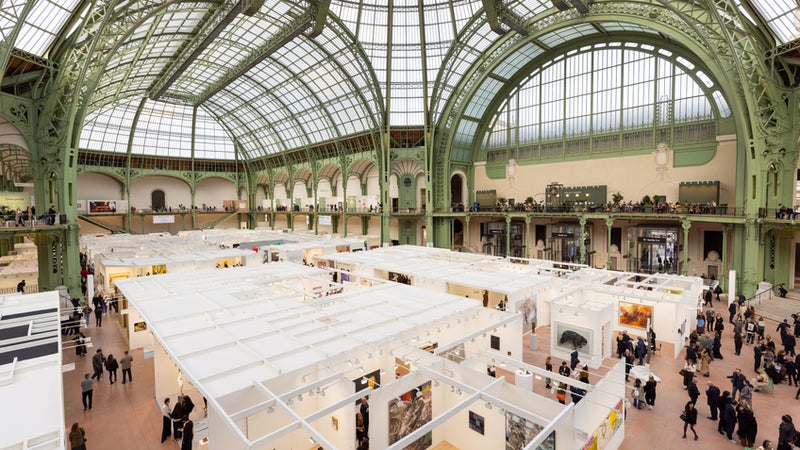 Manifestations samedi en France : la foire d'art contemporain Art Basel Paris écourtée de deux jours