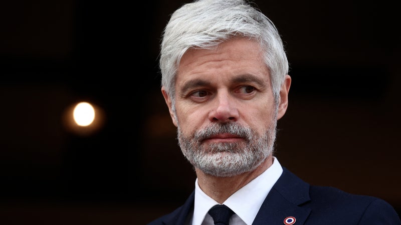 Blocus des lycées: Laurent Wauquiez fustige "des casseurs et des émeutiers qui veulent mettre le feu"