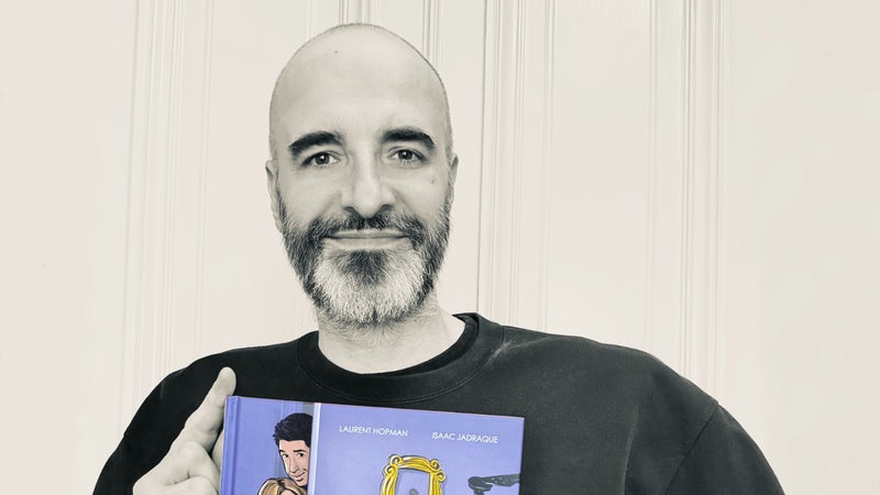 "'Friends' aurait pu ne jamais voir le jour": Laurent Hopman raconte les coulisses méconnues de la sitcom dans une bande dessinée