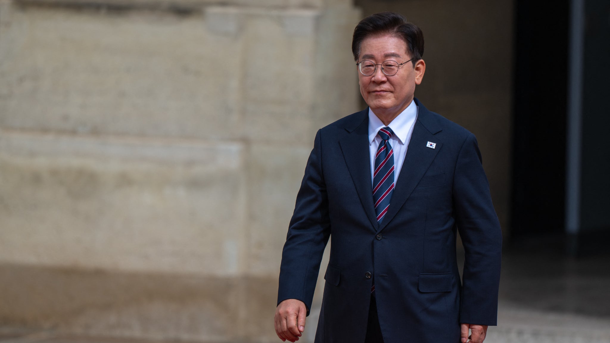 Le président sud-coréen veut "trouver un compromis entre les sanctions" contre la Corée du Nord et "l'arrêt" de leur programme nucléaire et de missiles balistiques intercontinentaux