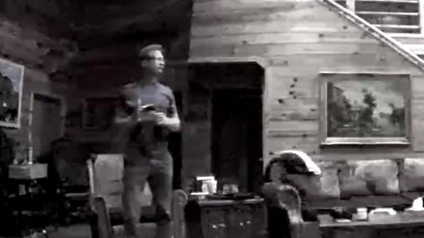 Vidéosurveillance du domicile où Michael Handley est filmé en train de comploter l'enlèvement de son ex-femme