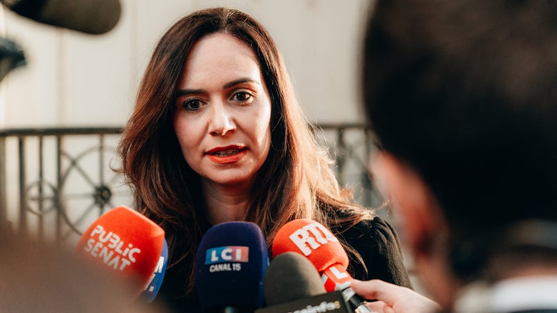 "Pourquoi pas": Sarah Knafo n'exclut pas de participer au gouvernement de Jordan Bardella en cas de victoire du RN à l'élection présidentielle