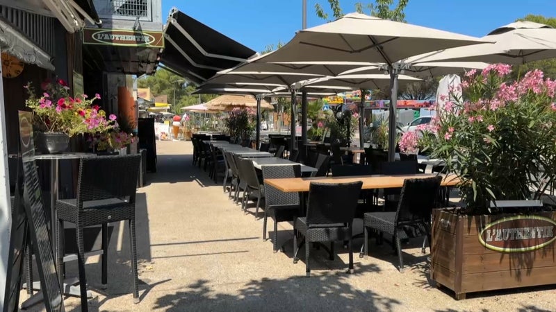 "Le mal est fait": malgré le rétropédalage du gouvernement, une saison morte pour le tourisme en Gironde?