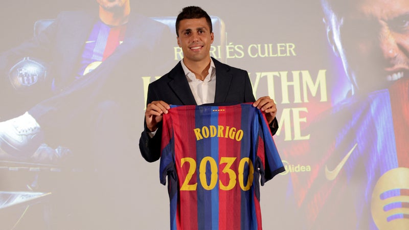 La fin du feuilleton du mercato estival: Rodri signe officiellement au Barça et met un petit tacle au Real