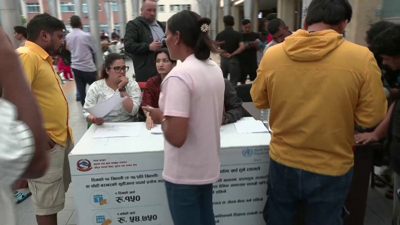 "Elle peut être vivante": le témoignage d'un proche d'un des Français disparus au Népal