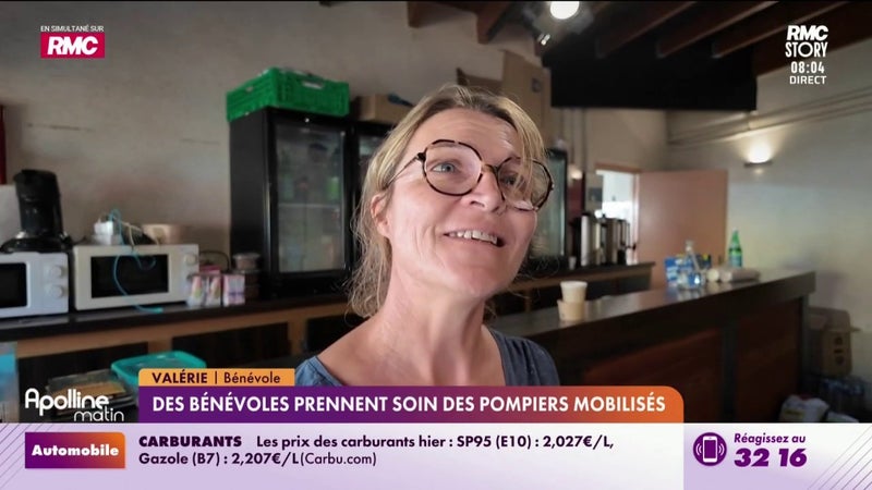 Des bénévoles prennent soin des pompiers mobilisés
