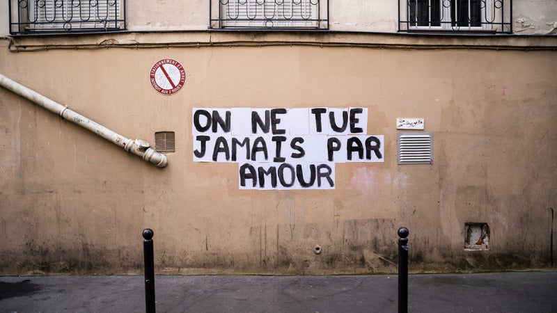 Violences conjugales: 111 femmes tuées en 2025, en hausse de 4% sur un an