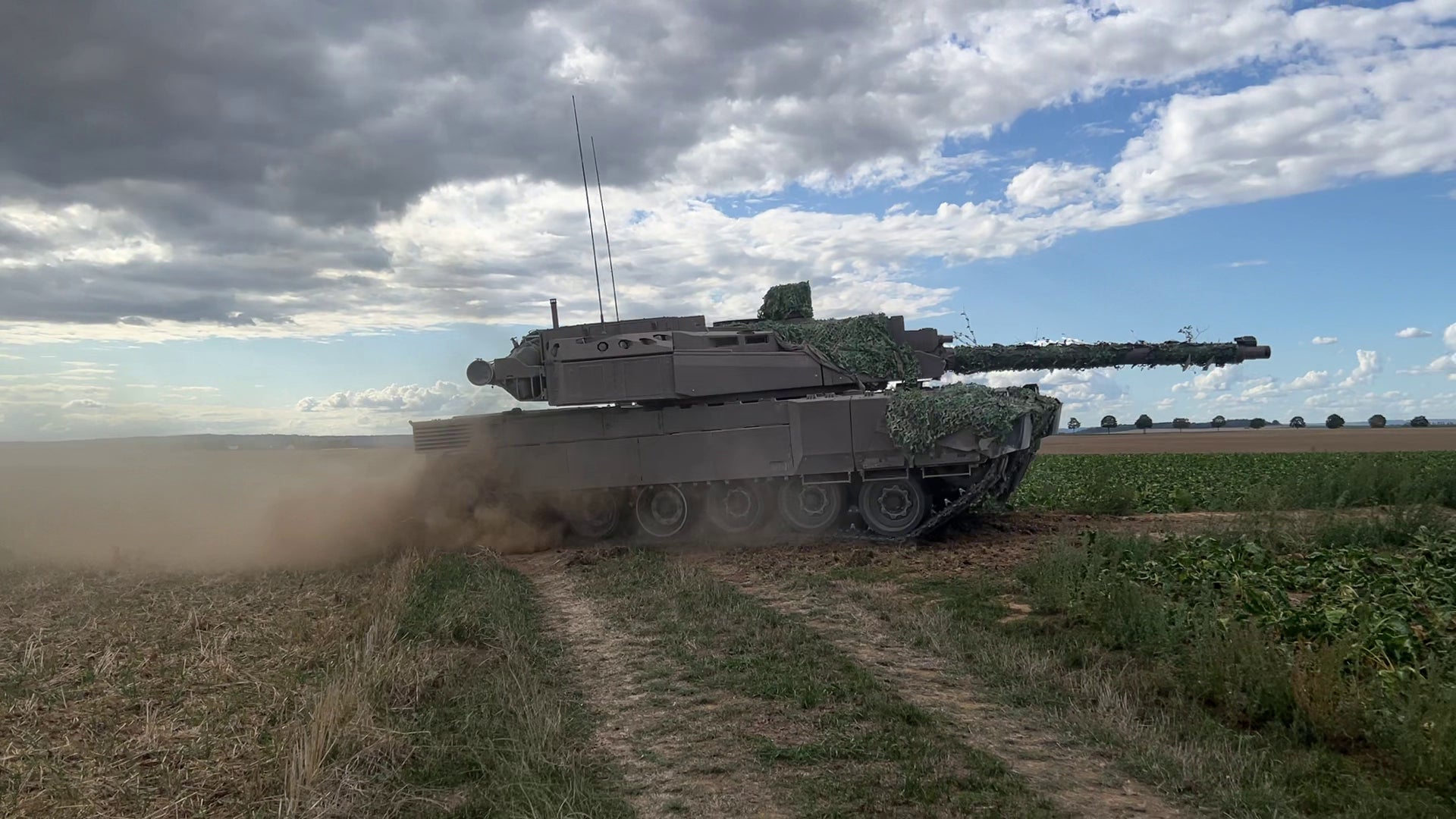 Un char Leclerc du 501e régiment de chars de combat, près de Reims, le 16 septembre 2026.