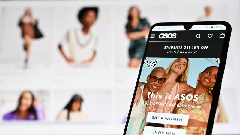 Asos piraté? Des hackers menacent de publier les données de l’enseigne de vente de vêtements en ligne… et préviennent directement ses clients via une notification