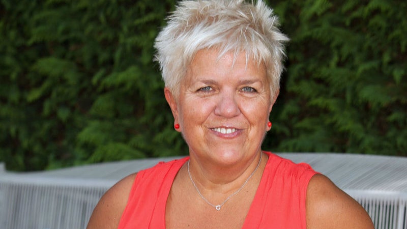 "Je ne remarcherai pas": atteinte du syndrome de la queue-de-cheval, Mimie Mathy décrit son quotidien en fauteuil roulant