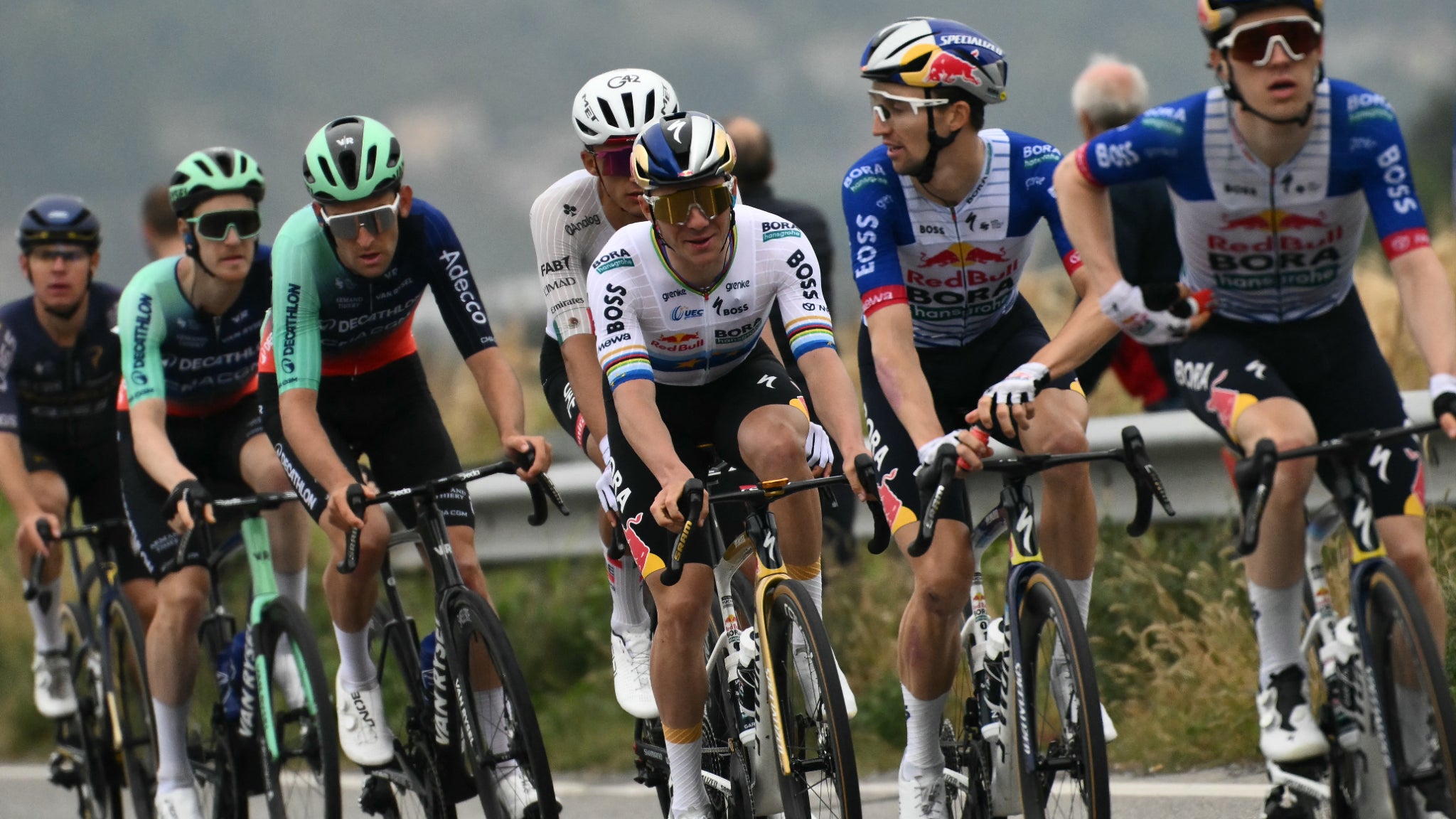 Riders Delay Start of Il Lombardia 2026 as Evenepoel, Seixas and Del Toro Contest Final Monument