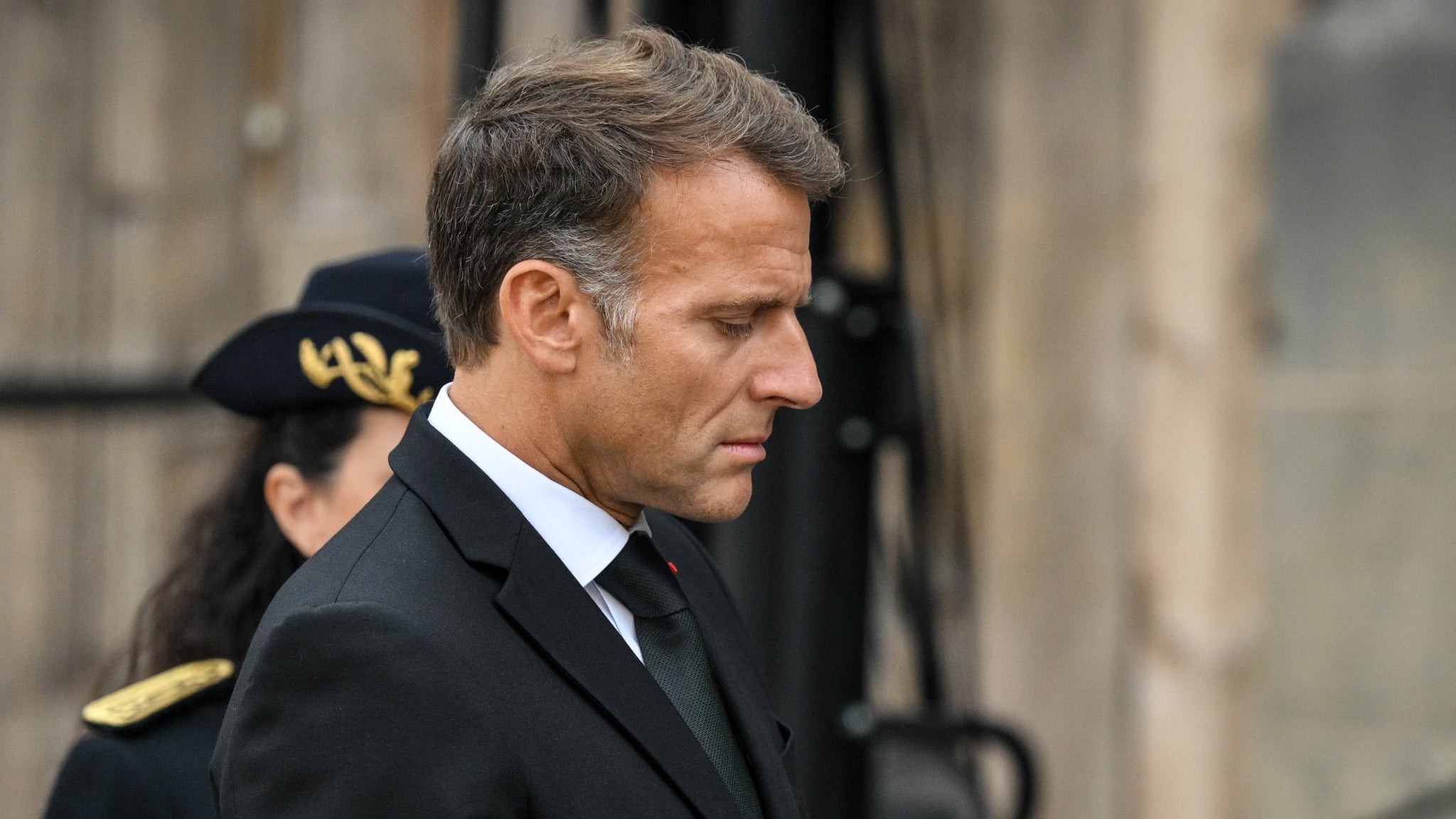 Aux obsèques de François Patriat, Macron salue un homme « de conviction » et « de fidélité »