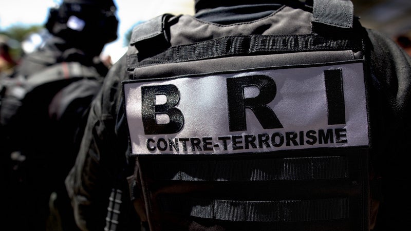Attentat déjoué à Lyon: un mineur de 15 ans d'ultradroite, le profil particulier du suspect arrêté