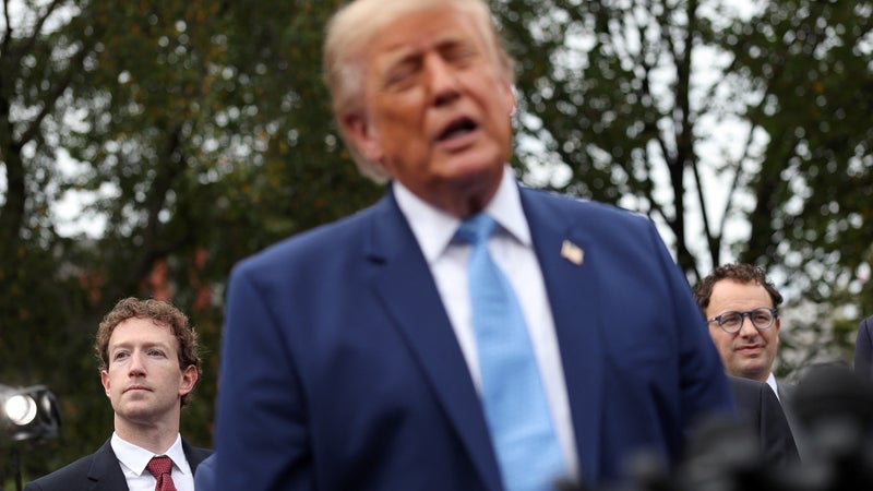 "Intelligence artificielle" ou "superintelligence": Donald Trump veut bannir l'appellation historique IA, pourquoi le nom qu'il a choisi pose lui aussi problème?