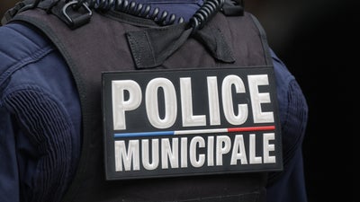 Un agent de la police municipale photographié le 15 mars 2026.