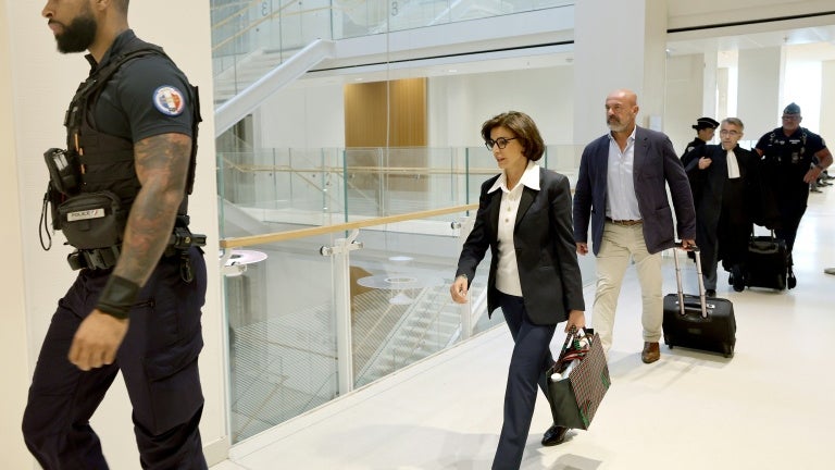 Affaire Renault-Nissan: quatre ans de prison dont deux ferme sous bracelet électronique requis contre Rachida Dati
