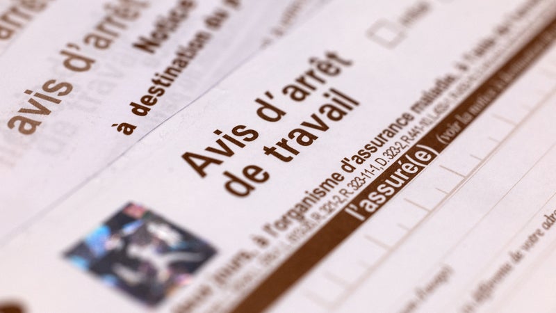 "Dans ma génération, les gens ne veulent plus faire les mêmes erreurs que leurs parents": ces jeunes actifs qui enchaînent les arrêts maladie