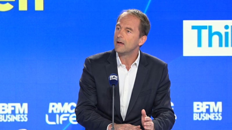 Malgré un taux de chômage au plus haut, "44% des entreprises ont des difficultés de recrutement", constate le directeur général de France Travail