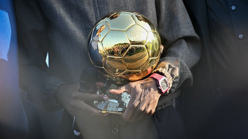 DIRECT. Ballon d'or 2026: suivez la cérémonie de remise des prix en live, avec la bataille entre Mbappé, Yamal et Kane