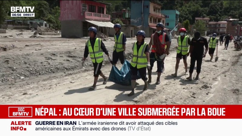 Crue au Népal: BFMTV au cœur d'une ville entièrement sous la boue, 5 jours après la catastrophe