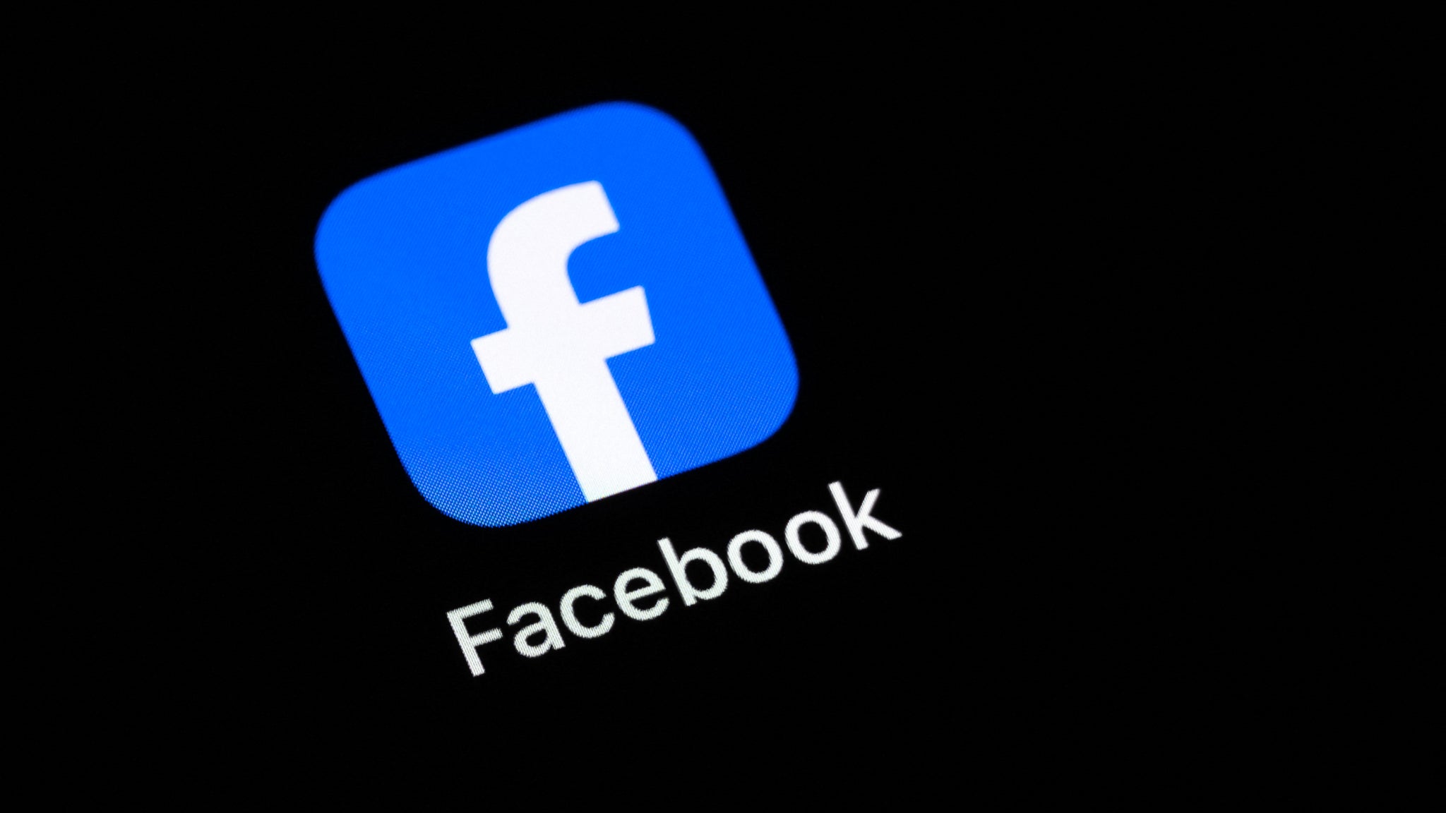 Facebook Scanne Secr tement Vos Photos Pour Entra ner Son IA Et Voici facebook-scanne-secr-tement-vos-photos-pour-entra-ner-son-ia-et-voici