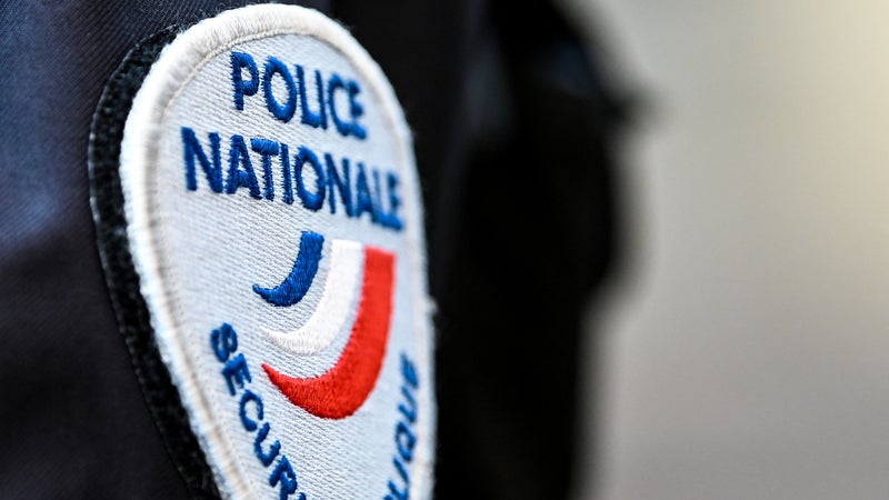 Le policier national filmé en train de jeter au sol un homme à Carcassonne sera jugé le 6 novembre
