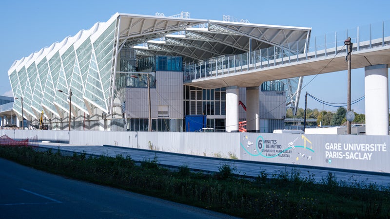 Espérée avant la fin de l'année, la mise en service de la ligne 18 du Grand Paris Express reportée à 2027?