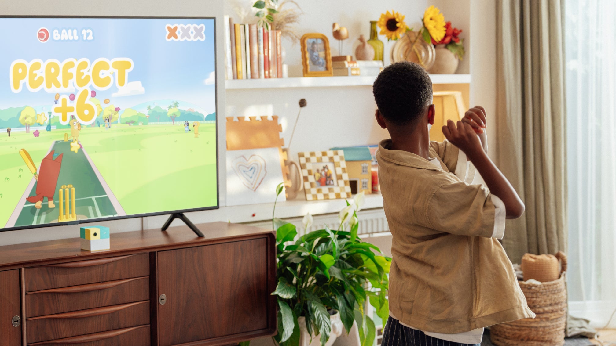 Le jeu de baseball se joue sans manette, simplement à la reconnaissance des gestes par la Nex Playground Le jeu de baseball se joue sans manette, simplement à la reconnaissance des gestes par la Nex Playground