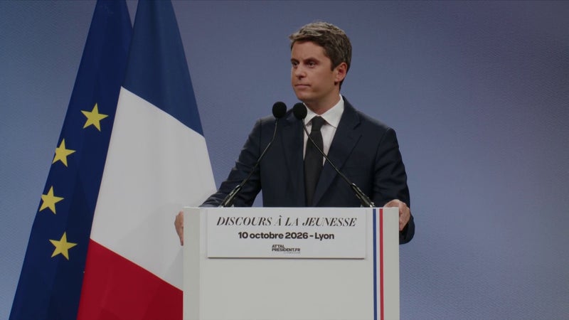 Présidentielle: Gabriel Attal présente son "pacte pour la jeunesse" lors d'un meeting et vise le RN et LFI