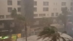 L'orage arrive au Cap d'Agde (Hérault) - Témoins BFMTV