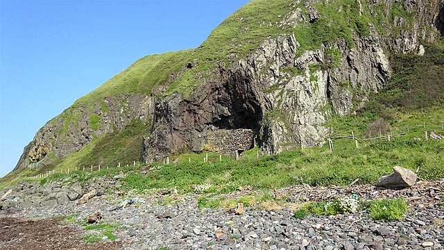 La grotte où aurait vécu la famille Bean 