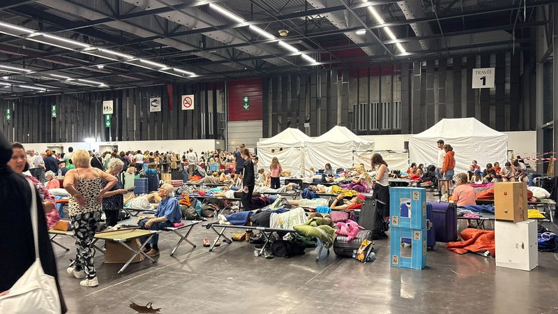 "Il faudrait carrément quitter la Gironde pour être en sécurité": à Bordeaux, l'angoisse des évacués qui fuient les incendies