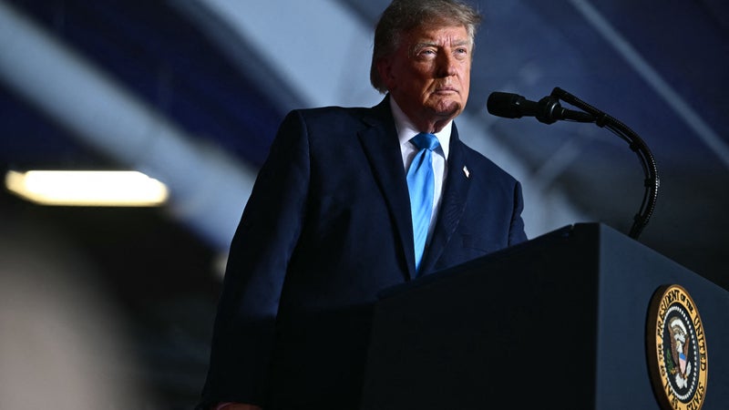 "On va les aider": Donald Trump se dit prêt à intervenir après un cas supposé de peste en Russie, le Kremlin se veut rassurant