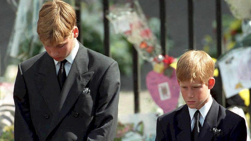 Le frère de la princesse Diana accuse Charles III, le palais riposte