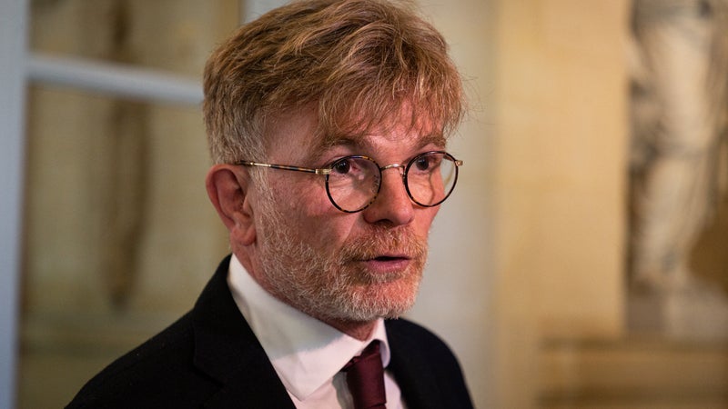 "Double casquette": Marc Fesneau dénonce le "mélange des genres" de David Lisnard, candidat à la présidentielle et président de l'AMF